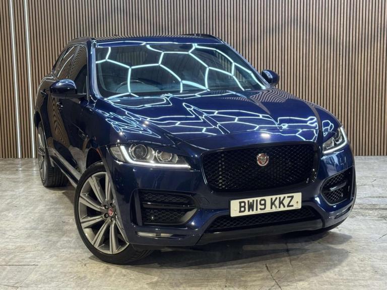 2019 Jaguar F-Pace 2.0 F-Pace R-Sport AWD D Auto 4WD 5dr SUV Diesel Automatic