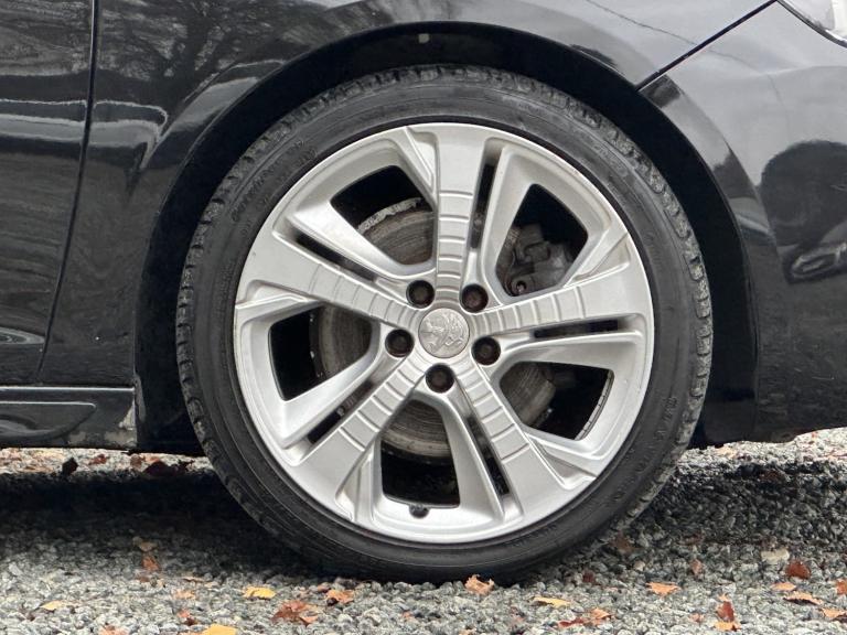 2015 Peugeot 208 2.0 BlueHDi GT-Line Diesel Manual 5 Door Estate Black