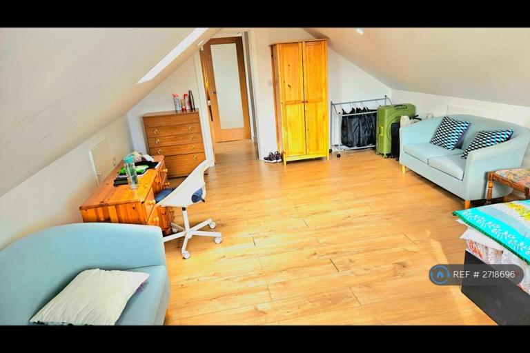 1 bedroom in Cae Gwyn Rd, Cardiff, CF14 (#2718696)