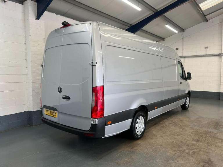 2023 Mercedes-Benz Sprinter 3.5t H2 Premium Van PANEL VAN DIESEL Manual