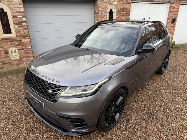 LAND ROVER RANGE ROVER VELAR 3.0 D300 R-Dynamic HSE 2019