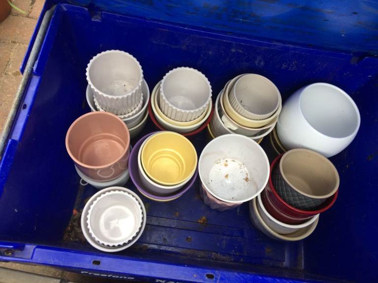 Pots, planters for garden, etc £1 each