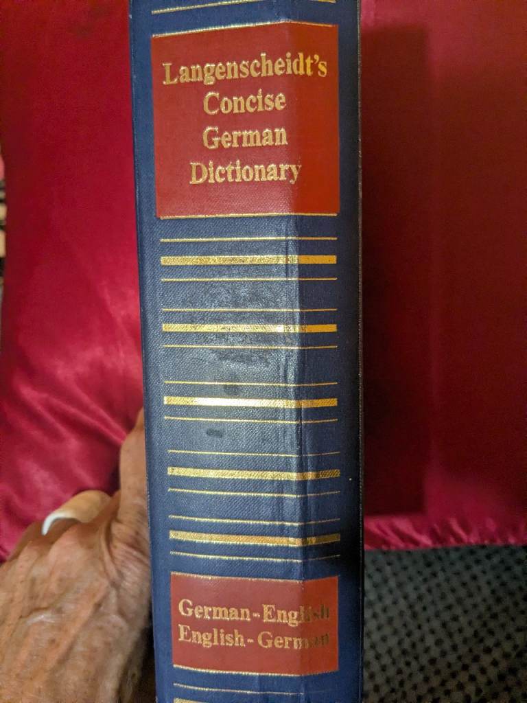 Langenscheidt's Concise German Dictionary – New Edition 1973