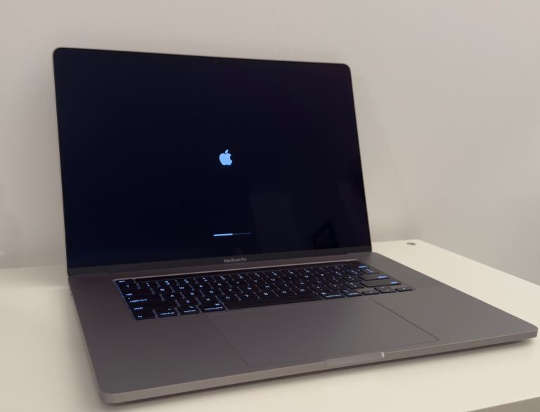 Apple MacBook Pro 16” (2019) | 9th Gen i7 | 32GB RAM | 512GB SSD | US Keyboard