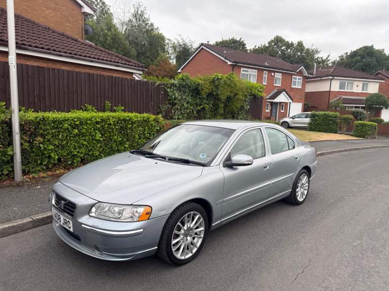 VOLVO S60 D5 SE LUX very low mileage full service history rare manual  