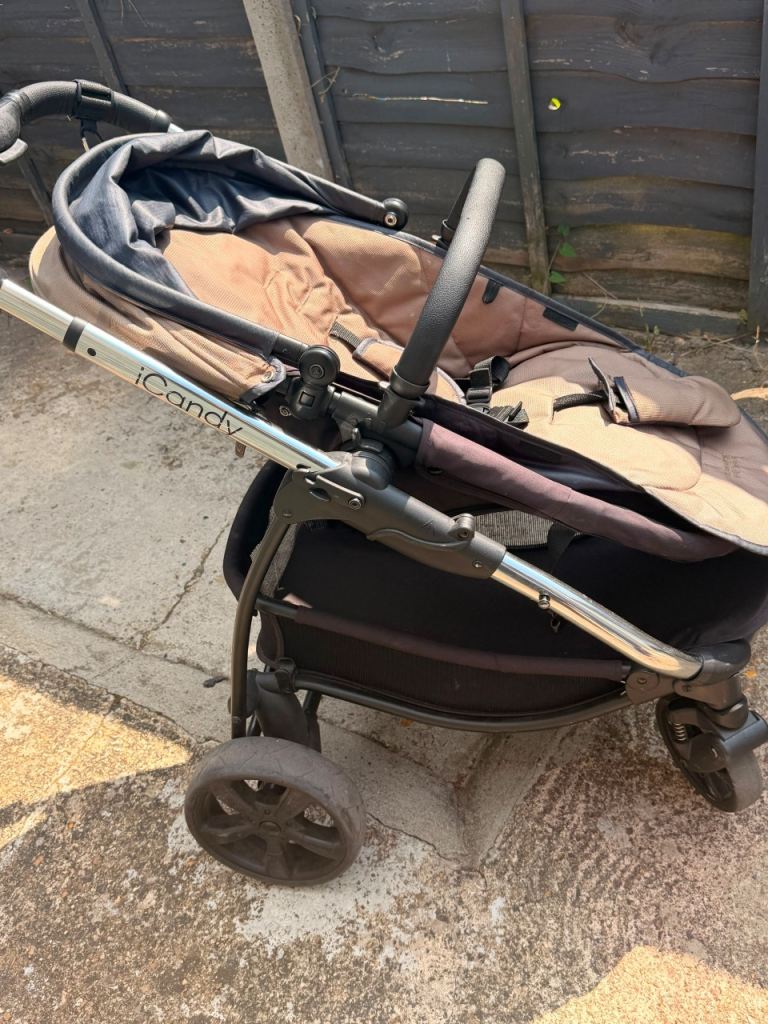 Excellent icandy strawberry pushchair and stroller 