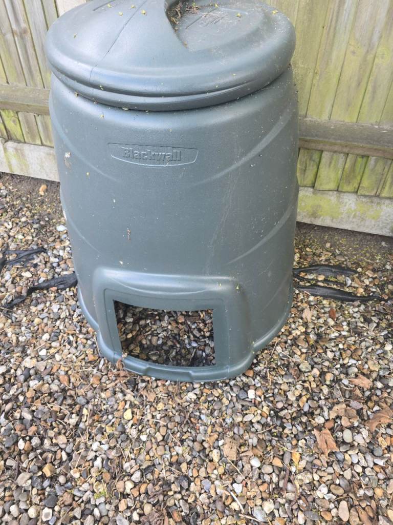 Compost bin 