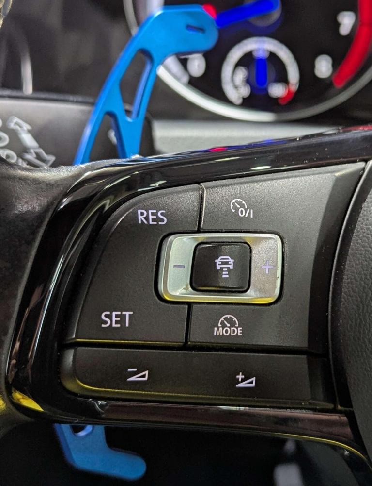 2015 Volkswagen Golf 2.0 TSI R 3dr DSG HATCHBACK PETROL Automatic