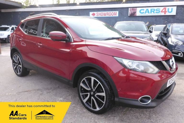 2015 Nissan Qashqai 1.5 dCi Tekna 5dr HATCHBACK DIESEL Manual