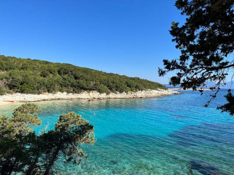Greek Islands Travel friend for Skiathos Kefalonia island hopping 2026 