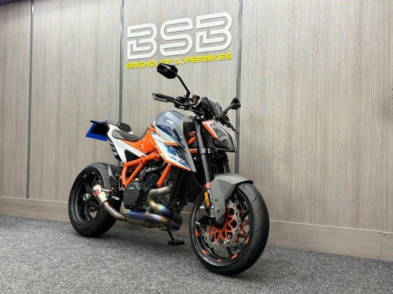2021 21 KTM 1290 SuperDuke RR Limited Edition 1 Owner - Akrapovic Exhaust 