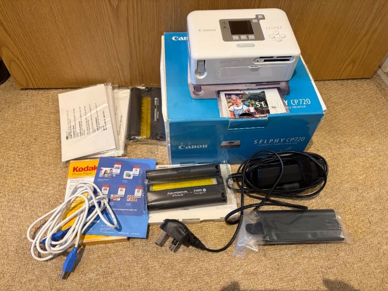 Canon Selphy CP720 Compact Photo Printer