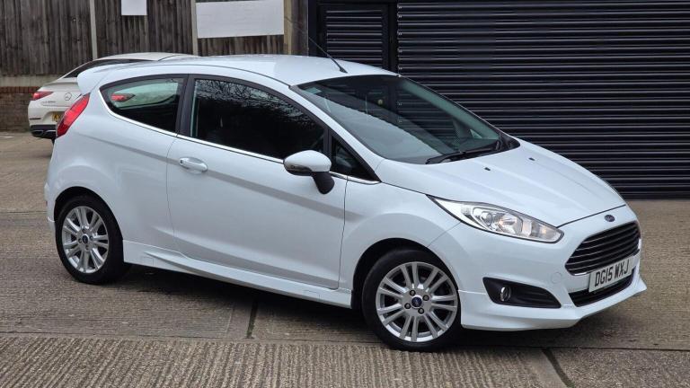 FORD FIESTA 1.0T EcoBoost Zetec Euro 6 (s/s) 3dr 2015
