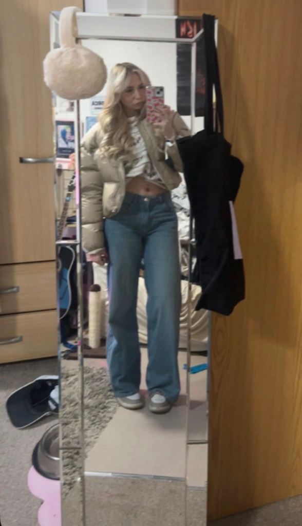 Full Length Mirror with Crystal Edges – Good Condition