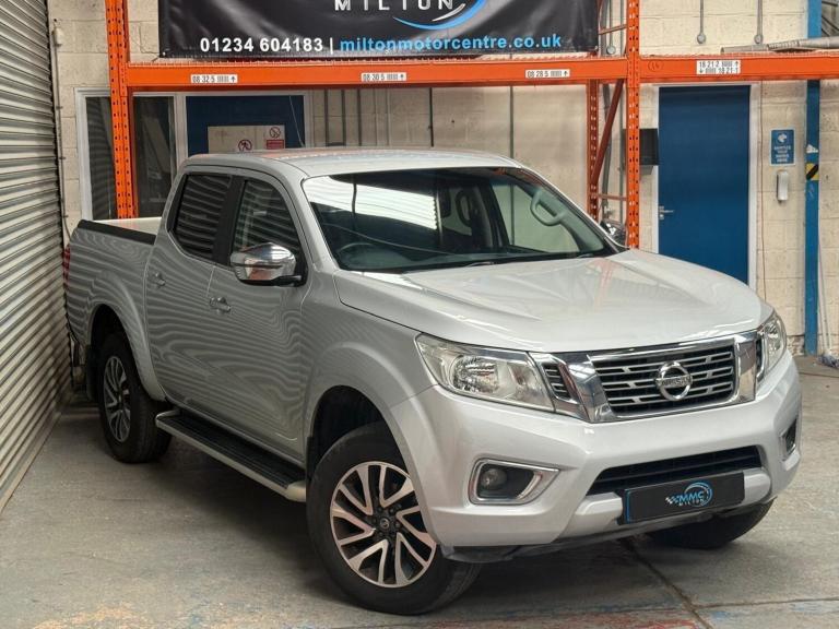  Nissan Navara 2.3 dCi N-Connecta Pickup Double Cab 4dr Diesel Auto 4WD Euro 6 (190 ps) Diesel Au...