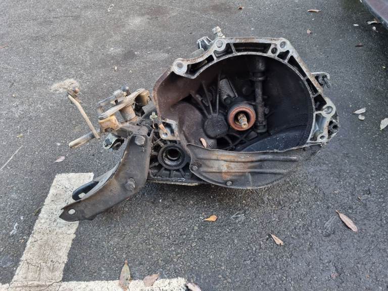 Vauxhall F13 Wide Ratio 3.9, 5 Speed Manual Gearbox (Astra, Corsa, Nova ETC) 