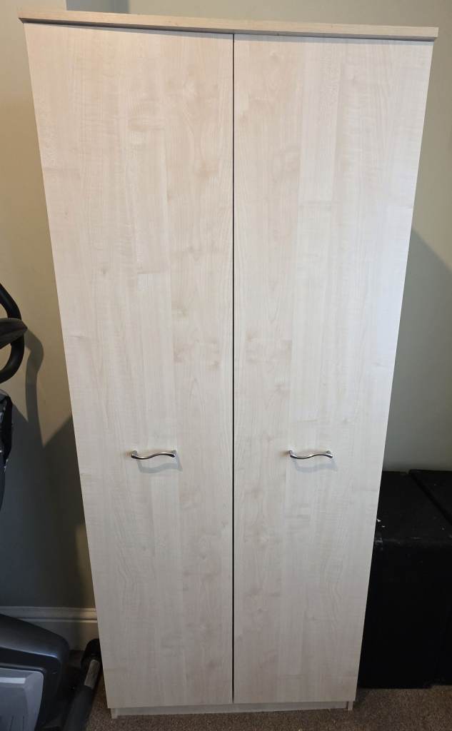 Modern 2-Door Wardrobe – Sleek Design