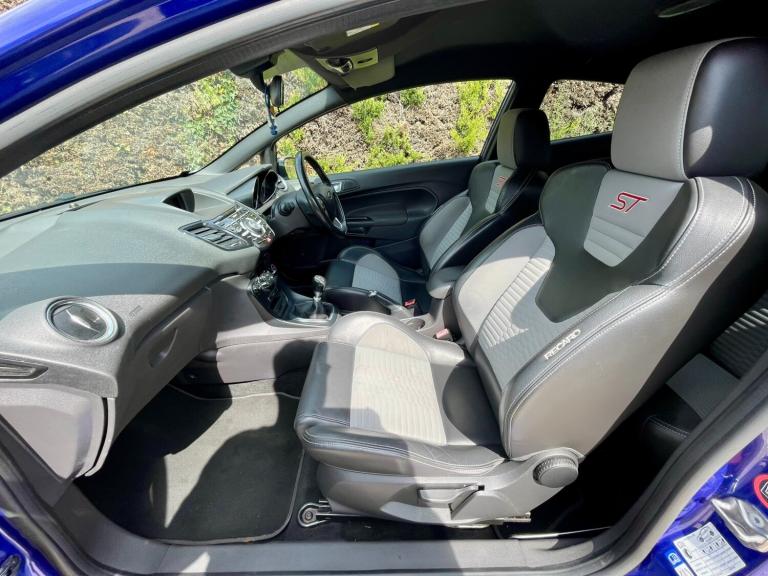 2015 FORD FIESTA ST-2 1.6 TURBO, PETROL , 180 BHP , 6 SPEED MANUAL 180 BHP