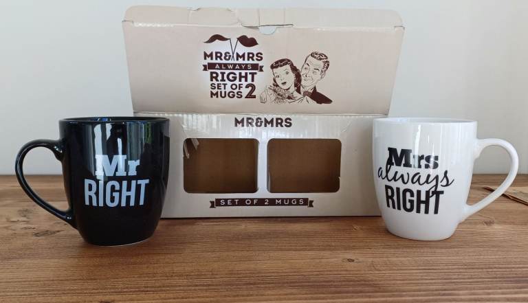 Mr & Mrs Mug Set