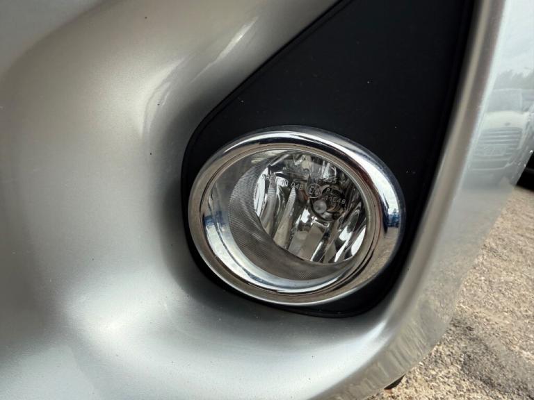  Toyota Yaris 1.33 VVT-i Icon 5dr - FTSH - AIR CON -ALLOYS - REAR CAMERA