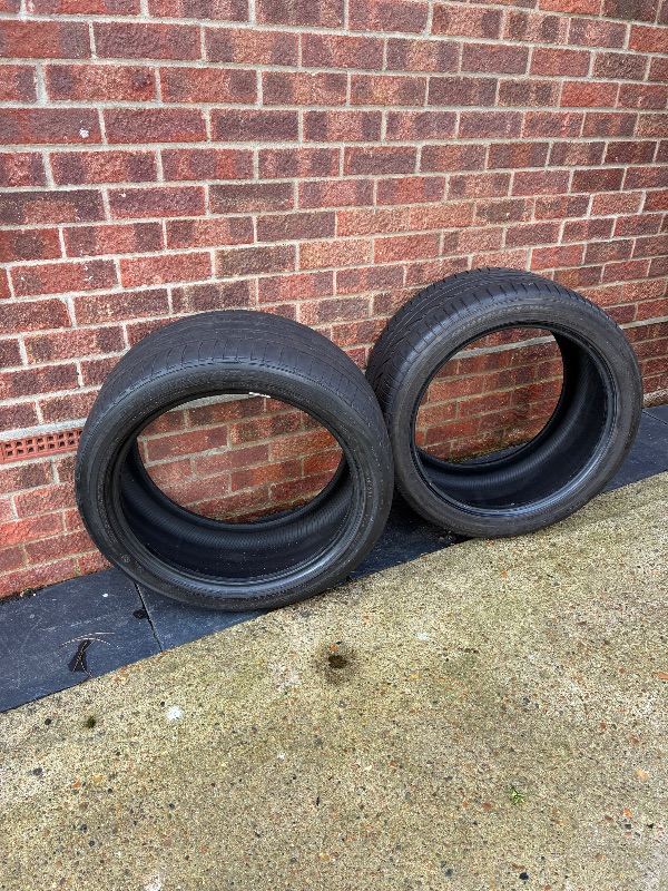 2 x Bridgestone Runflat Tyres -  315/35R20 110Y & 275/40R20 106Y