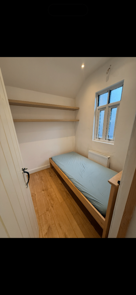 Single room for rent Uxbridge/Hillingdon/Westdrayton/Hayes direction 