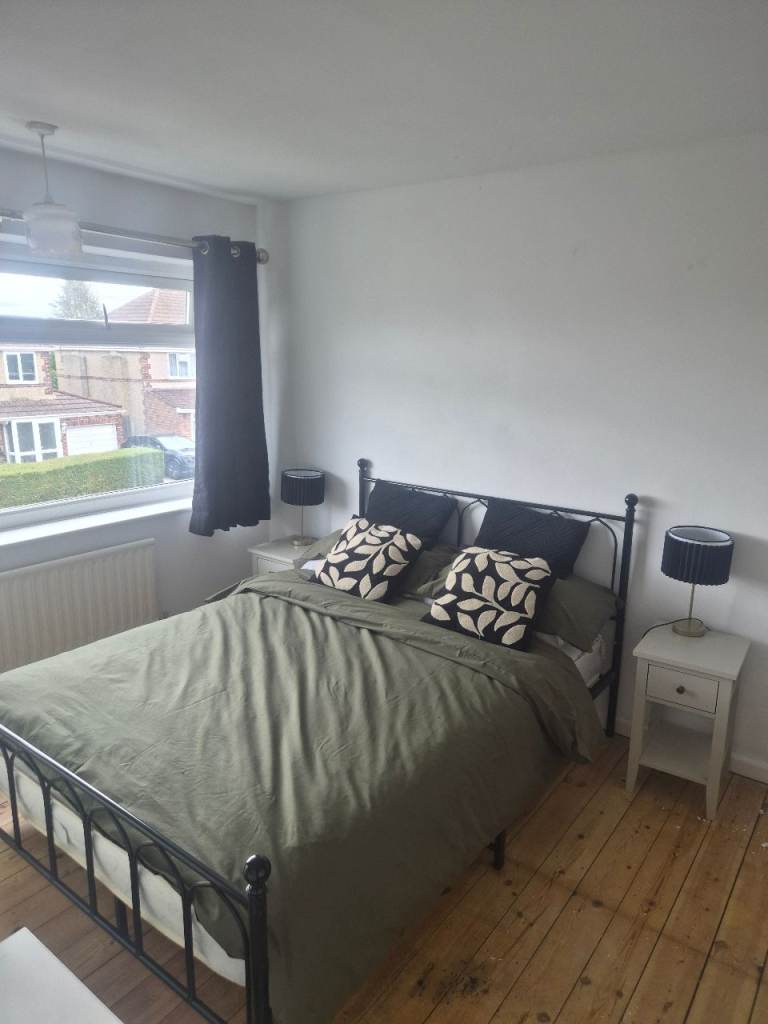 Room to rent females only