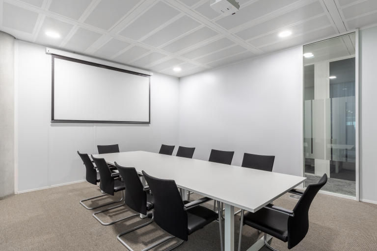 London - W45YA \ Office for Rent with 4 Workstations
