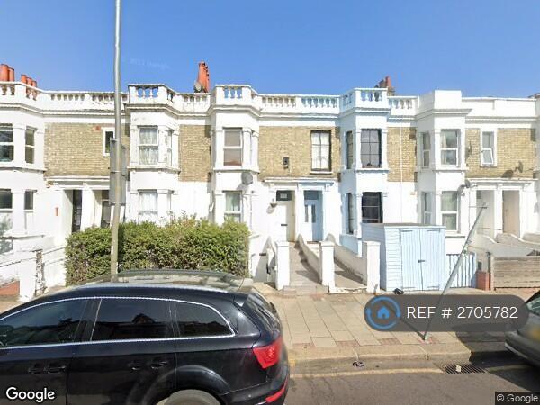 1 bedroom flat in Tooting Broadway, London, SW17 (1 bed) (#2705782)