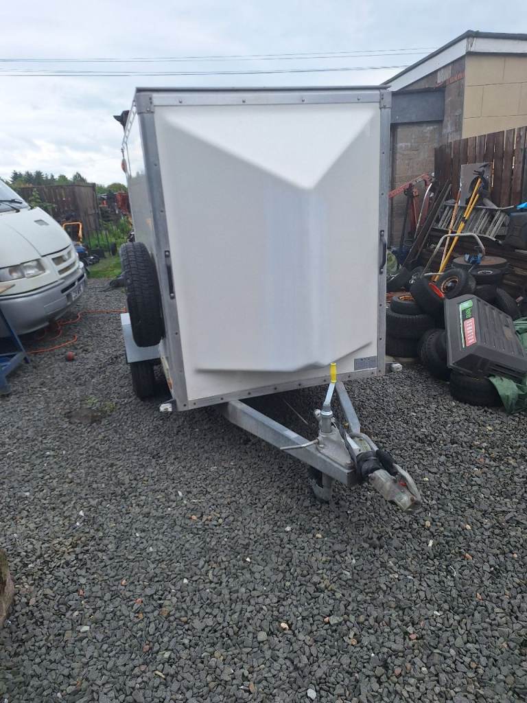 Blueline box trailer 7x4 