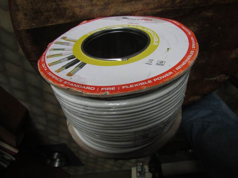 BRAND NEW 'Securi-Flex'  100 mtrs  8-Core Alarm Cable. 