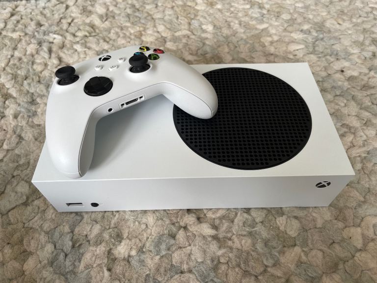 Xbox Series S, virtually unmarked and in perfect working order 