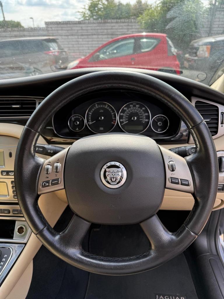 JAGUAR X-TYPE 2.2D DPF SE 4dr 2009