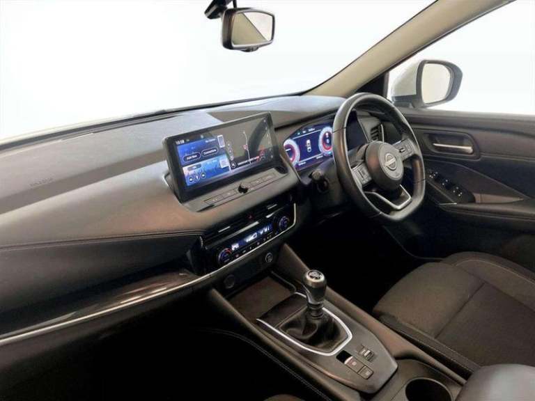 2022 Nissan Qashqai 1.3 DIG-T MHEV N-Connecta Euro 6 (s/s) 5dr Manual SUV Hybrid Manual