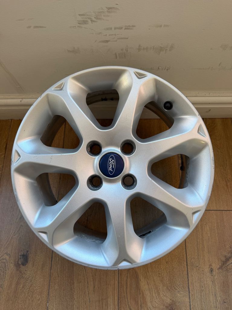 Ford Fiesta Titanium Mk7 16” Alloy Wheel Genuine Ford 7 Spoke