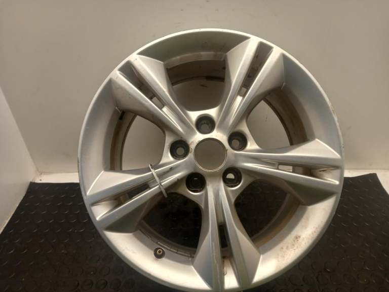 Ford Focus Alloy Wheel 16 Inch 5x108 Offset Et50 7j 2010-2019 Cm5c-1007-Axa