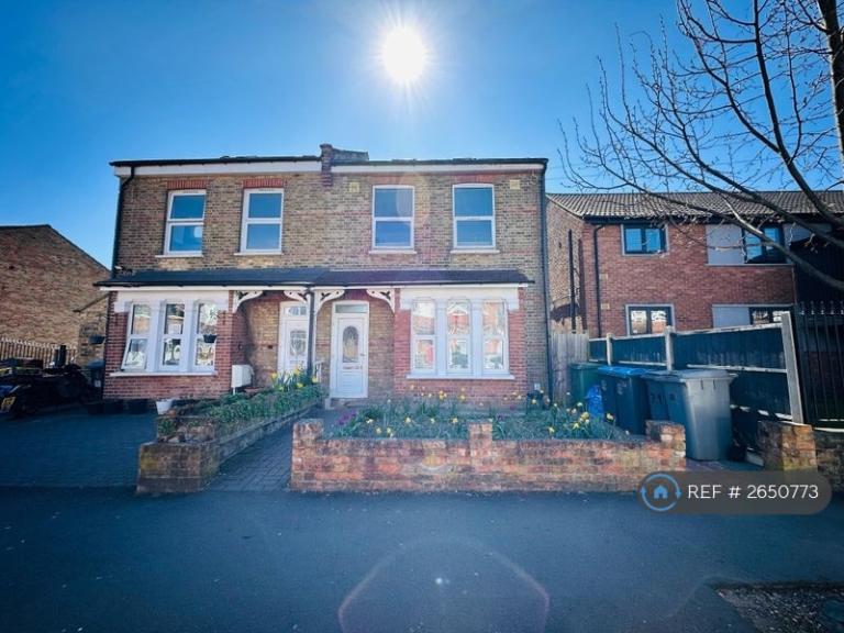 1 bedroom in Chaplin Road, Harrow, HA0 (#2650773)