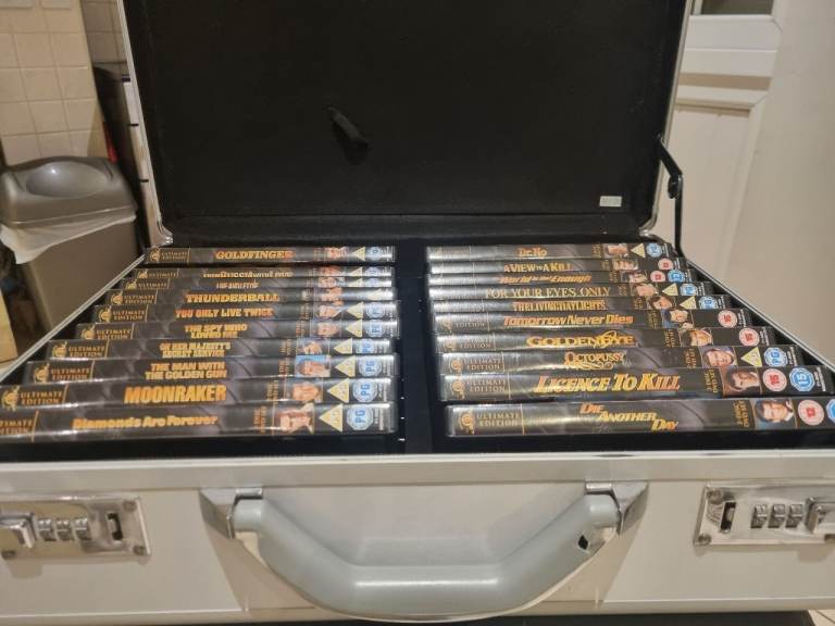 James Bond - Ltd edition Attache case ultimate editions box set (20 DVDS)