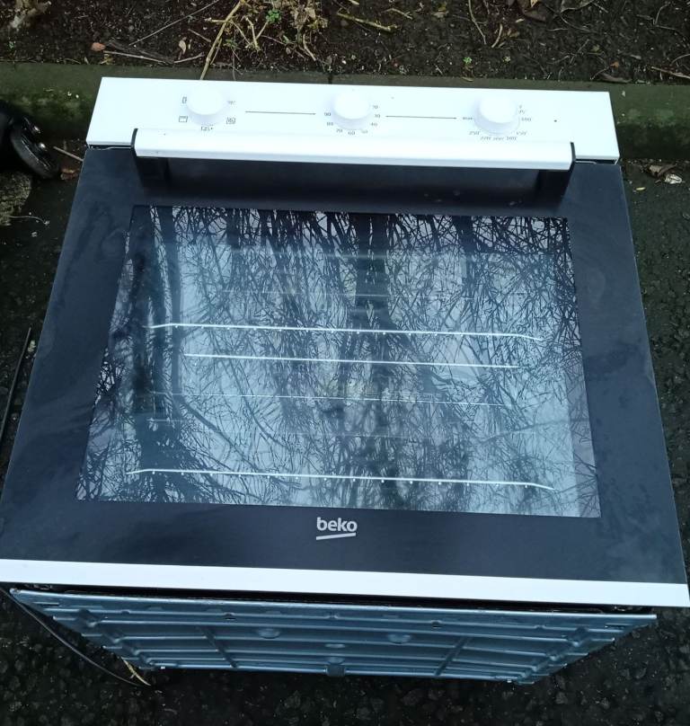 Beko Electric Fitted Oven 