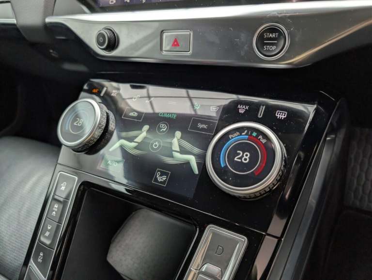 2019 Jaguar I-Pace 400 90kWh SE SUV 5dr Electric Auto 4WD (400 ps) REAR CAMERA + PARK ASSIST HATC...