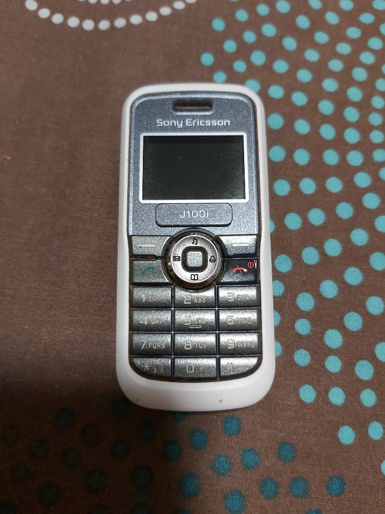 SONY ERICSSON J100 MOBILE PHONE