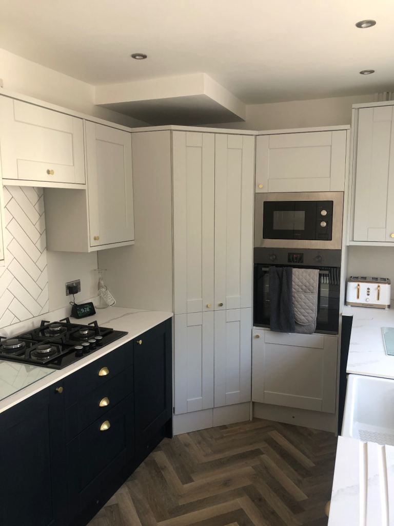 Howdens Kitchen Doors Shaker (Dove Grey and Navy) 