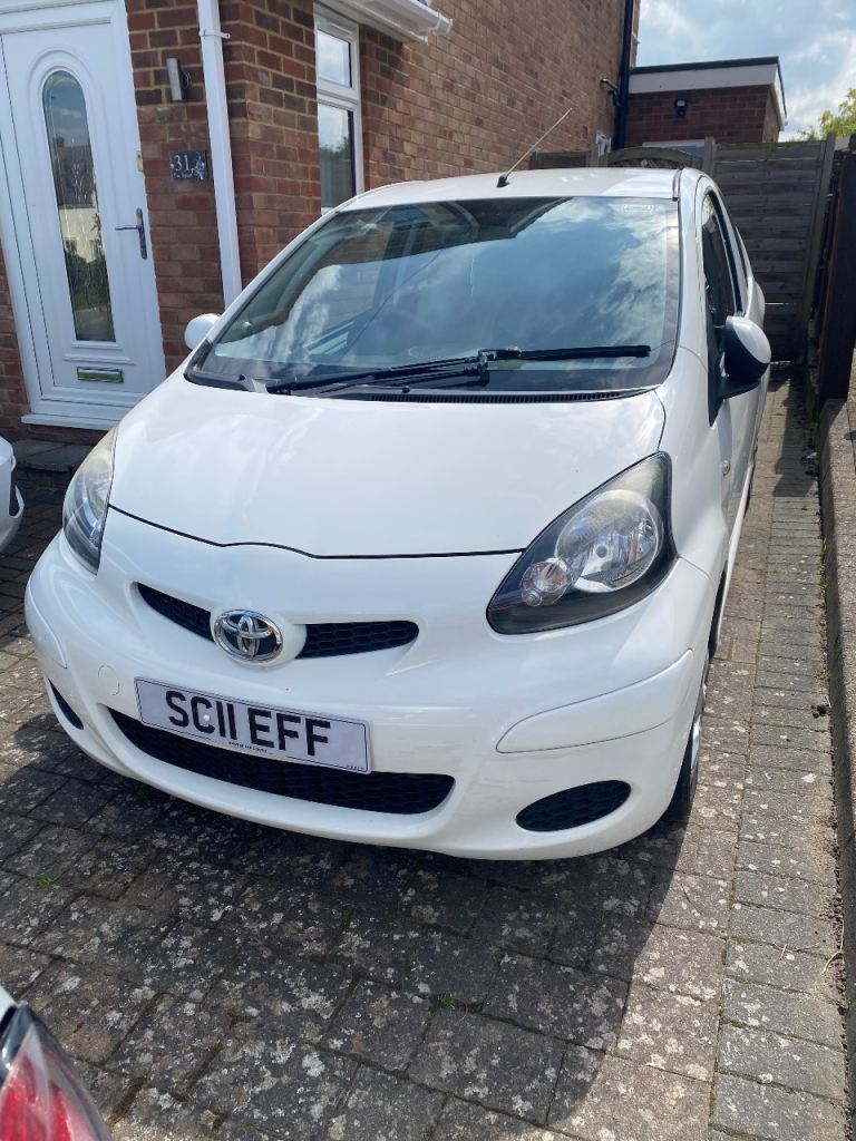 Toyota, AYGO, Hatchback, 2011, Manual, 998 (cc), 3 doors
