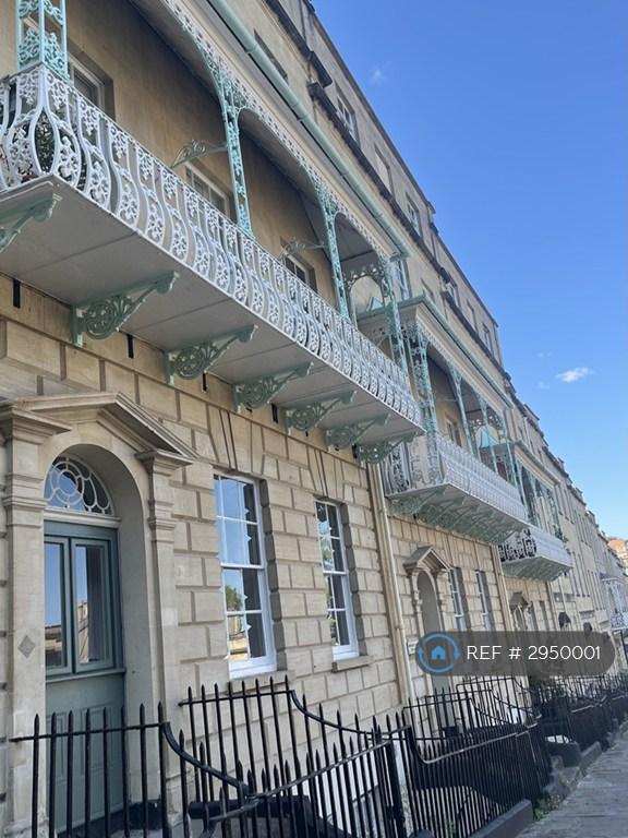 2 bedroom flat in Berkeley House, Bristol, BS1 (2 bed) (#2950001)