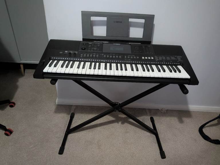 Yamaha PSR- E463