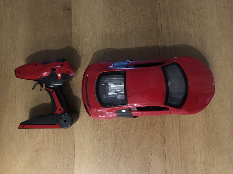 Audi R8 GT - kids remote control car