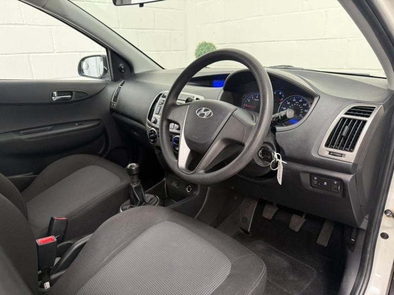 2014 Hyundai i20 1.2 Classic Euro 5 5dr HATCHBACK Petrol Manual