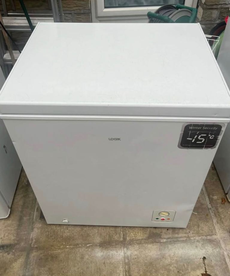 Small chest freezer 12 mths old 