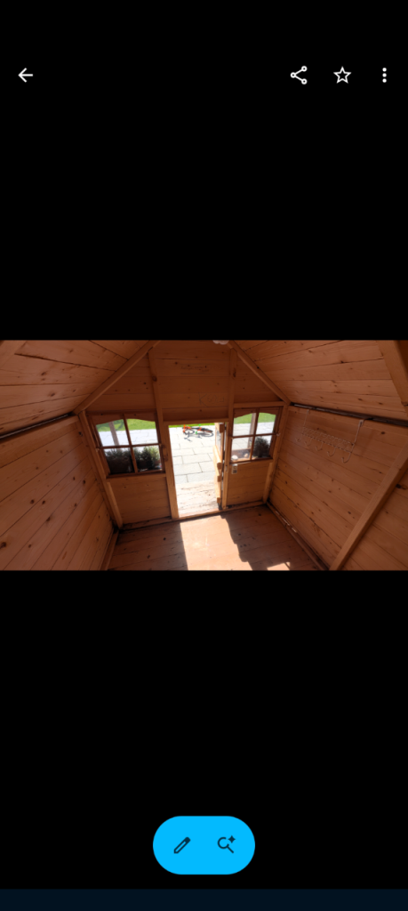 Kids outdoor playhouse 