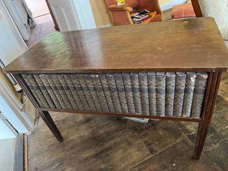 Vintage 1929 Encyclopaedia Britannica complete 24 Volume Set with Mahogany Table stand